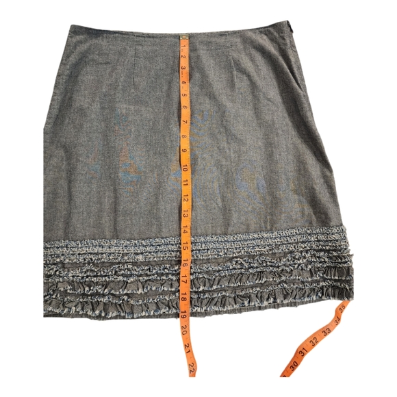Tommy Bahama Denim Lightweight Skirt Sz 6 - Picture 2 of 6